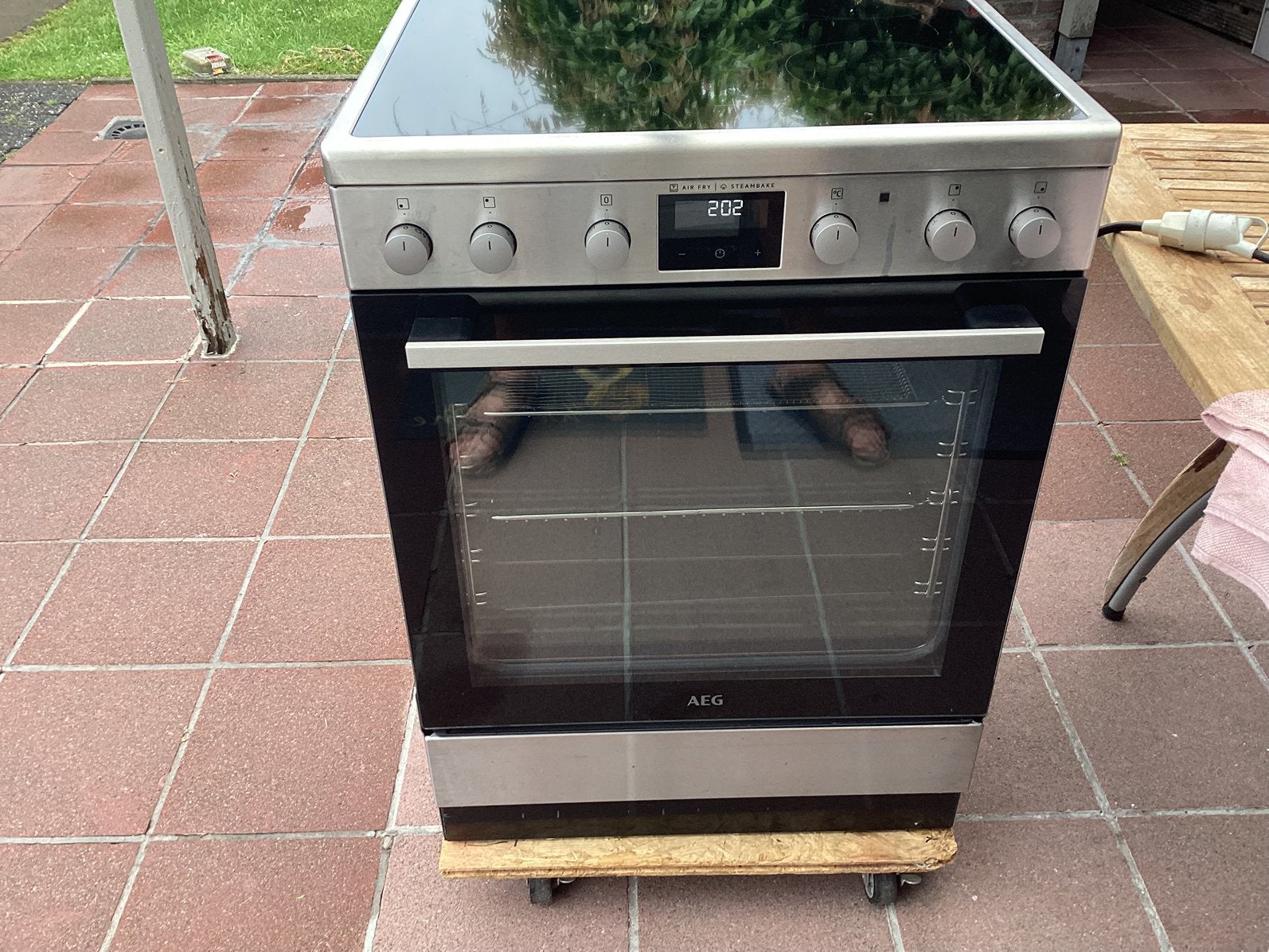Elektrisch kookfornuis + oven AEG, Classe énergétique A ou plus économe, 85 à 90 cm, 4 zones de cuisson, Comme neuf