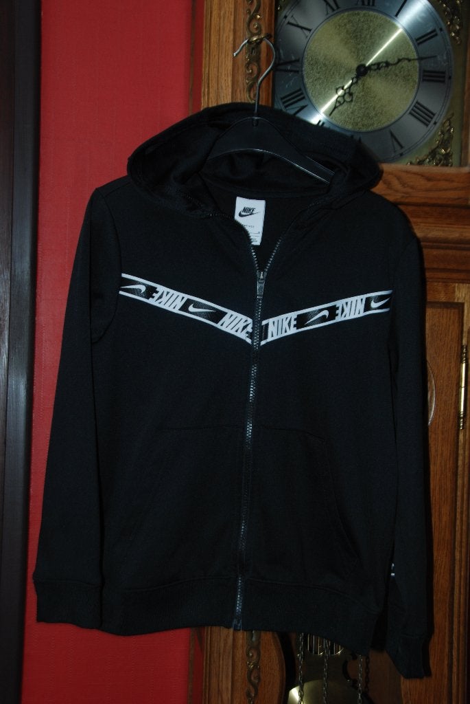 Survêtement de sport Sweat gilet à capuche "Nike" noir T140, Enfants & Bébés, Garçon, Enlèvement ou Envoi, Comme neuf, Nike