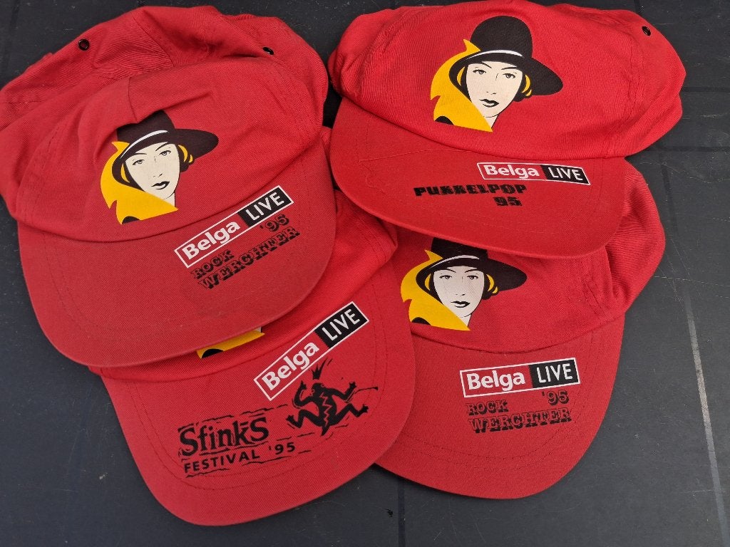 BELGA CIGARETTES... 7 chapeaux Belga des années 90, Enlèvement ou Envoi, Comme neuf, Ustensile