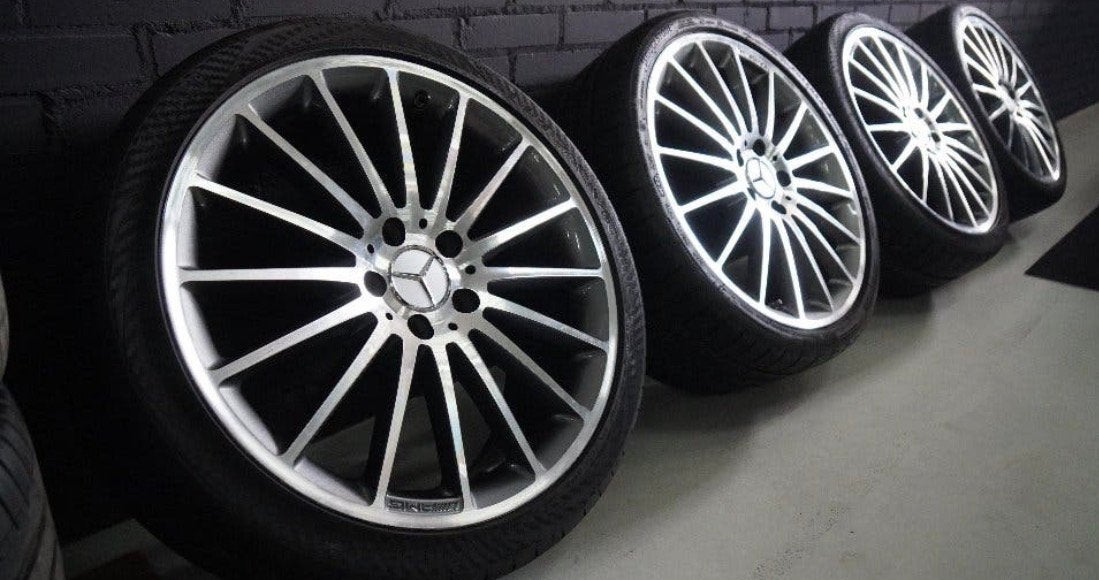 Jantes 19 pouces AMG, Autos : Pièces & Accessoires, Véhicule de tourisme, Pneus été, 235 mm, Jante(s)