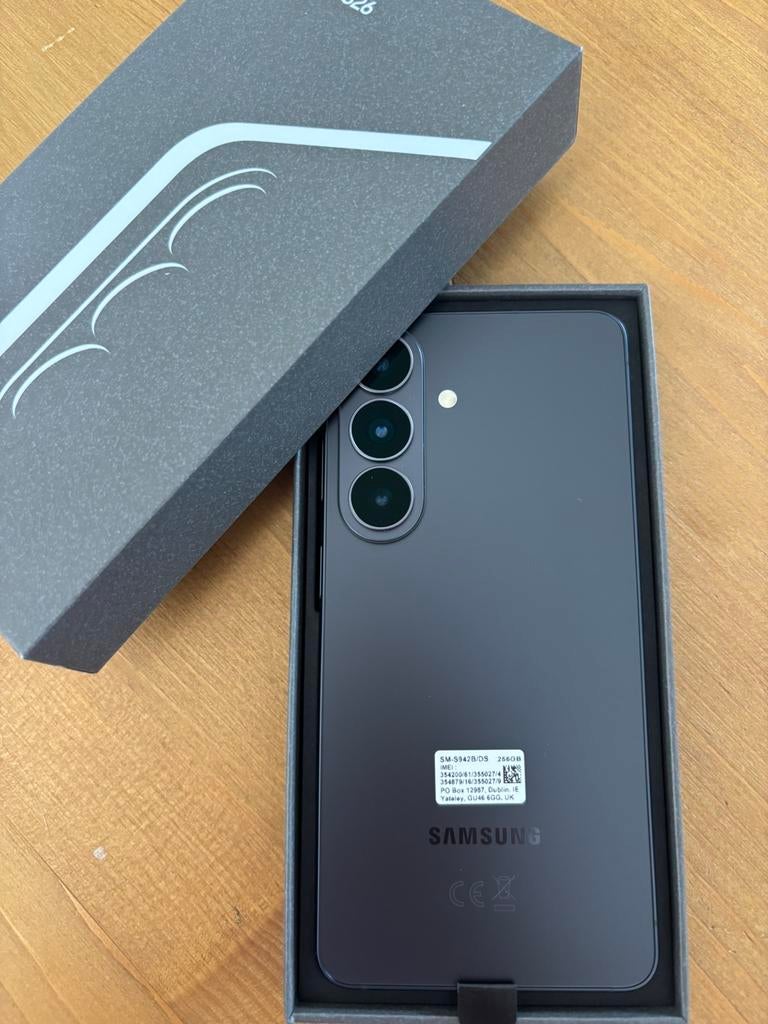 Nieuwe Samsung S26 256GB Black met 2 jaar garantie, Telecommunicatie, Mobiele telefoons | Samsung, Overige modellen, Zwart, Touchscreen