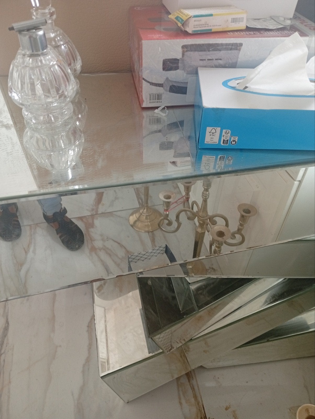 petite table en vitre à vendre € 40, Enlèvement