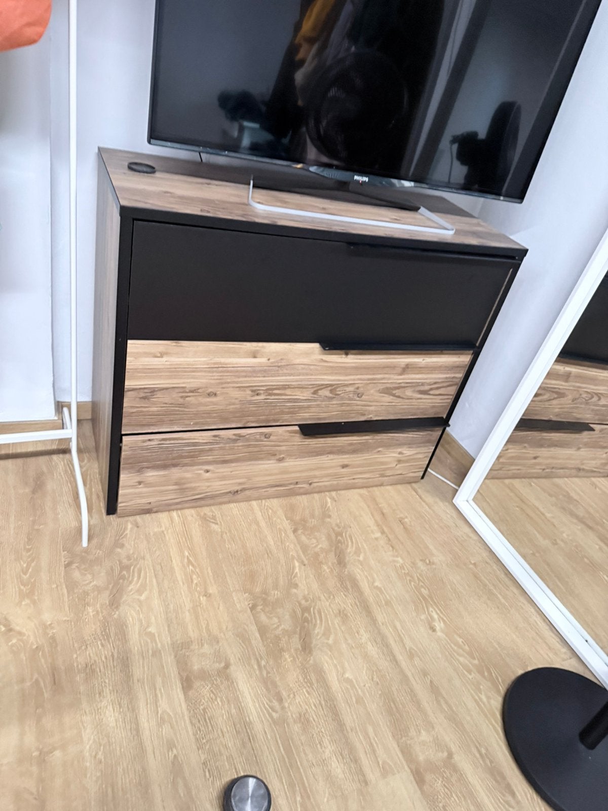 Houten kleerkast en commode, Ophalen