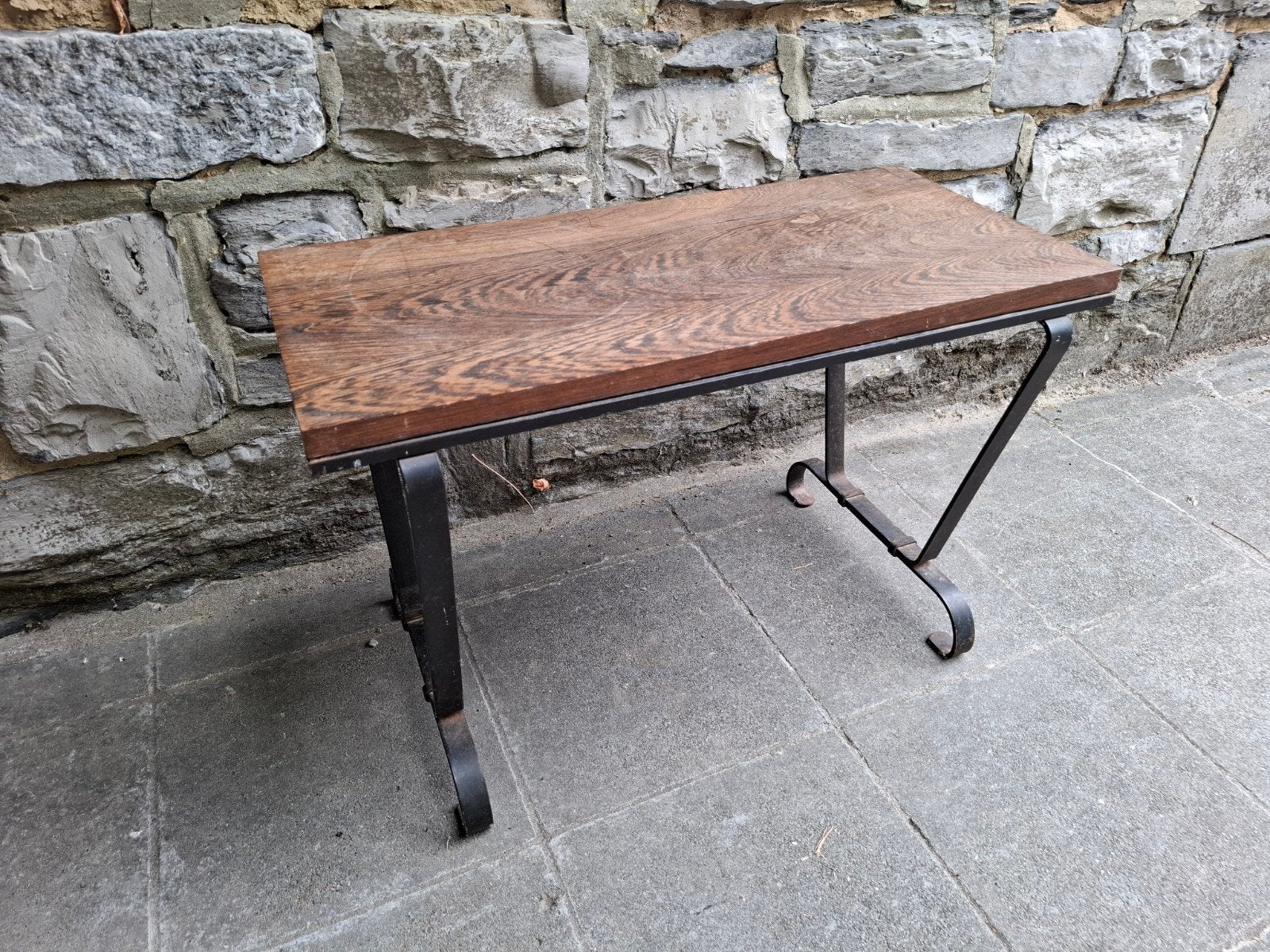 Petite table console vintage – bois & fer forgé, Enlèvement