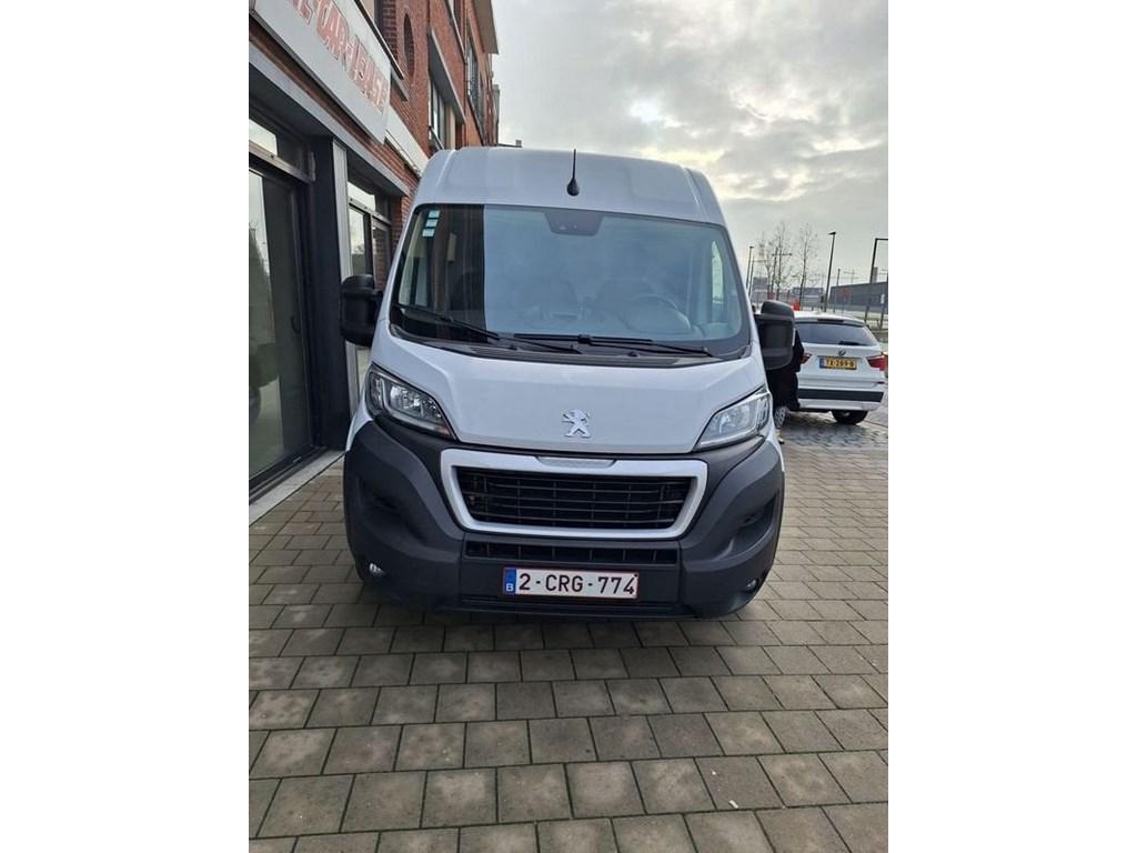 Peugeot Boxer FT L3H2 435 BlueHDI Asfalt - CAMERA - 3e zit, Auto's, Peugeot, 122 kW, Wit, 5 deurs, Parkeersensor