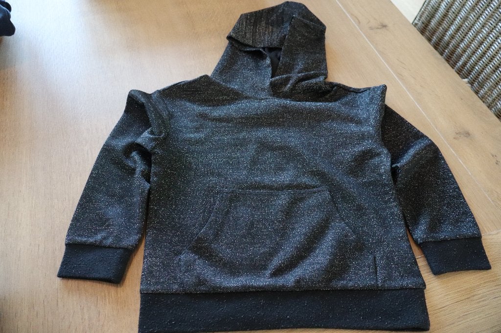 TRUIEN, Kinderen en Baby's, Kinderkleding | Maat 128, Meisje, Trui of Vest, Zo goed als nieuw, Ophalen