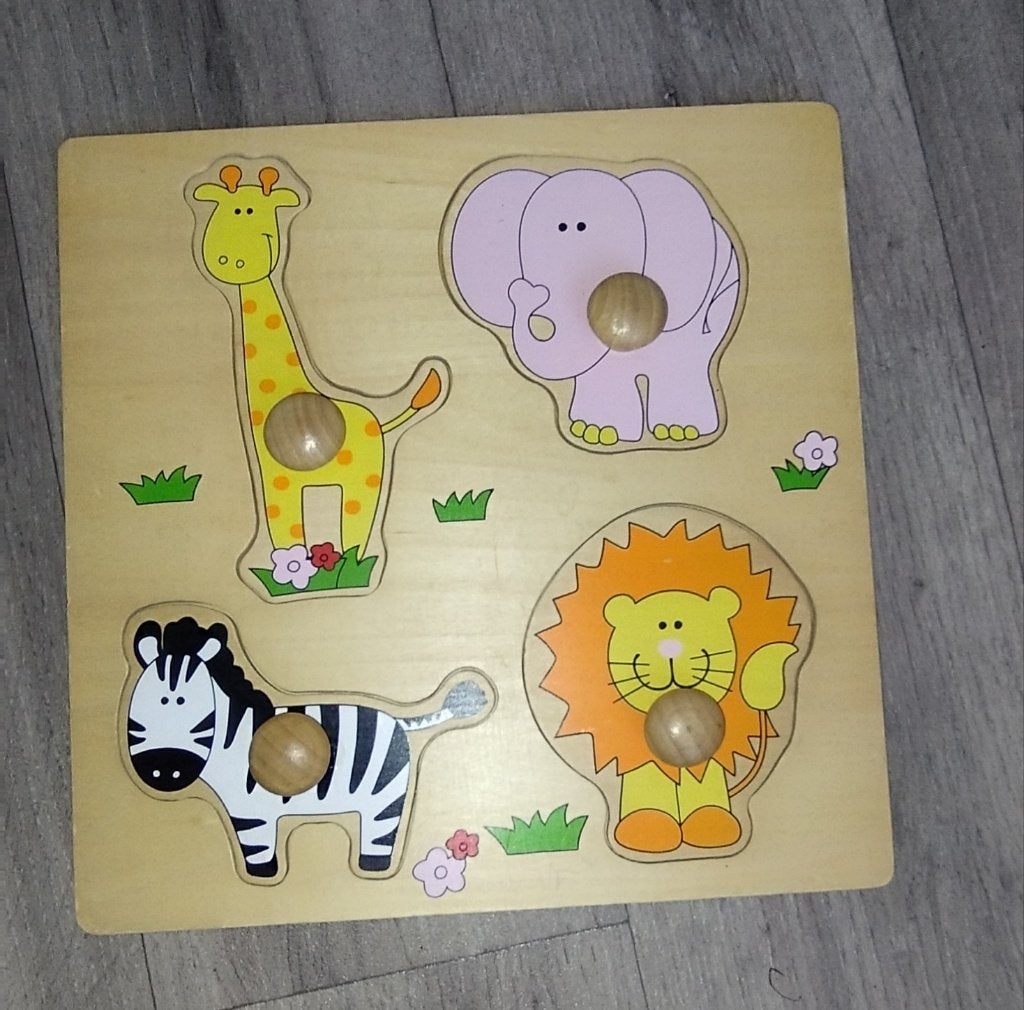 Ingebouwde legpuzzel/met knop 4 stuks, Ophalen of Verzenden, Zo goed als nieuw, Puzzelen