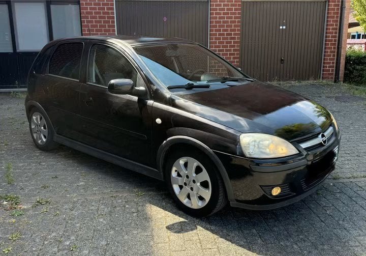 Opel corsa C 1.3 CDTi Kit Sport prête à immatriculé, Autos, Opel, Particulier, Corsa, Verrouillage central, Cuir, Enlèvement