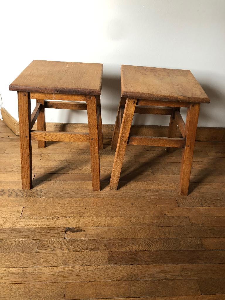 2 Tabourets en chêne massif, Maison & Meubles, Enlèvement, Utilisé, Bois