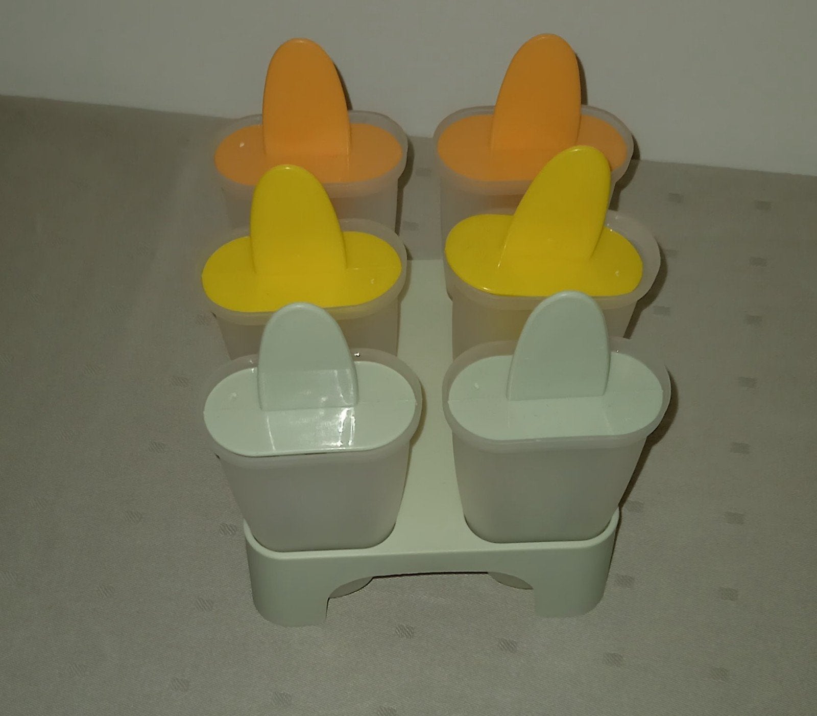 Water ijsjes houder voor 6 ijsjes (Geen Tupperware)., Maison & Meubles, Cuisine| Tupperware, Enlèvement, Comme neuf, Autres couleurs
