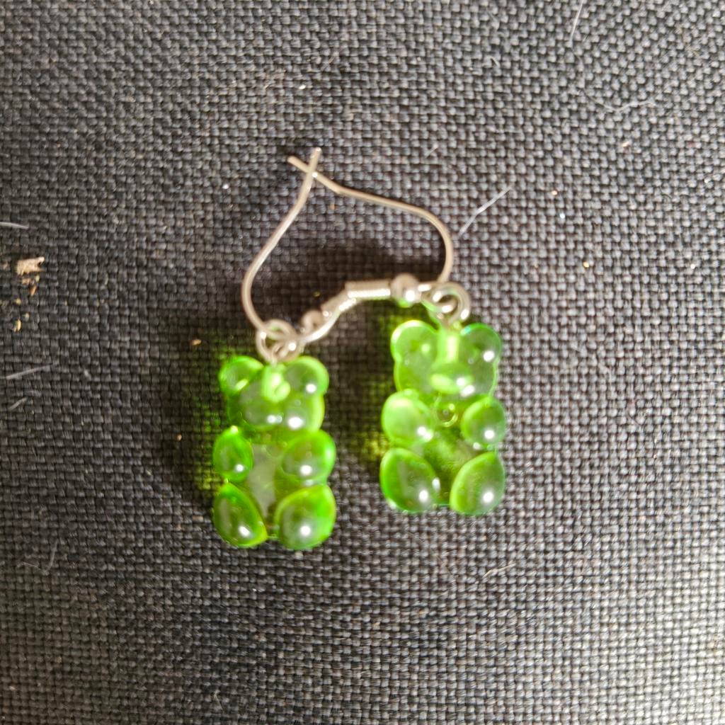 Groene gummi beertjes, Handtassen en Accessoires, Oorbellen, Overige materialen, Hangers, Nieuw, Ophalen of Verzenden