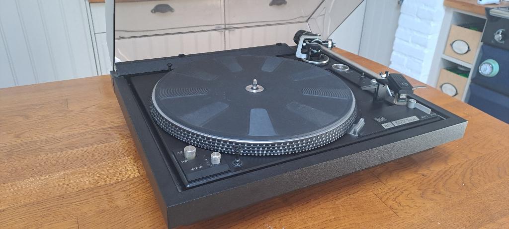 Dual 621 direct drive volautomaat, in topstaat, Audio, Tv en Foto, Platenspelers, Automatisch, Ophalen of Verzenden, Zo goed als nieuw