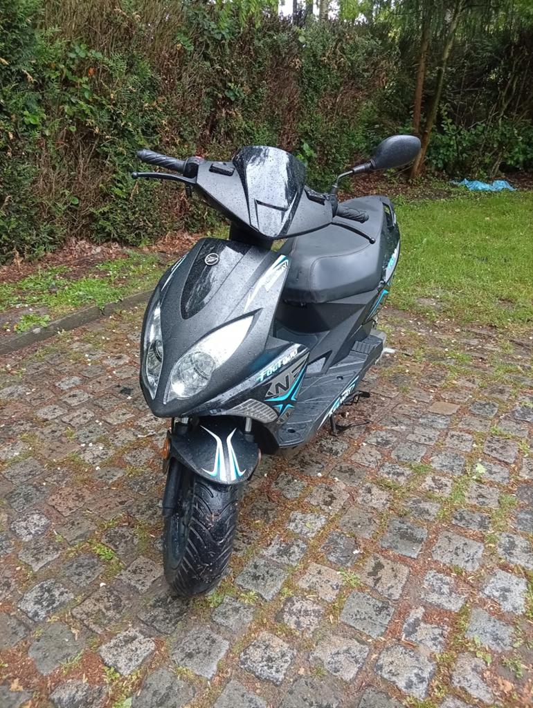 Keeway evo fact B klasse te koop, Fietsen en Brommers, Gebruikt, Ophalen of Verzenden, Klasse B (45 km/u), Benzine