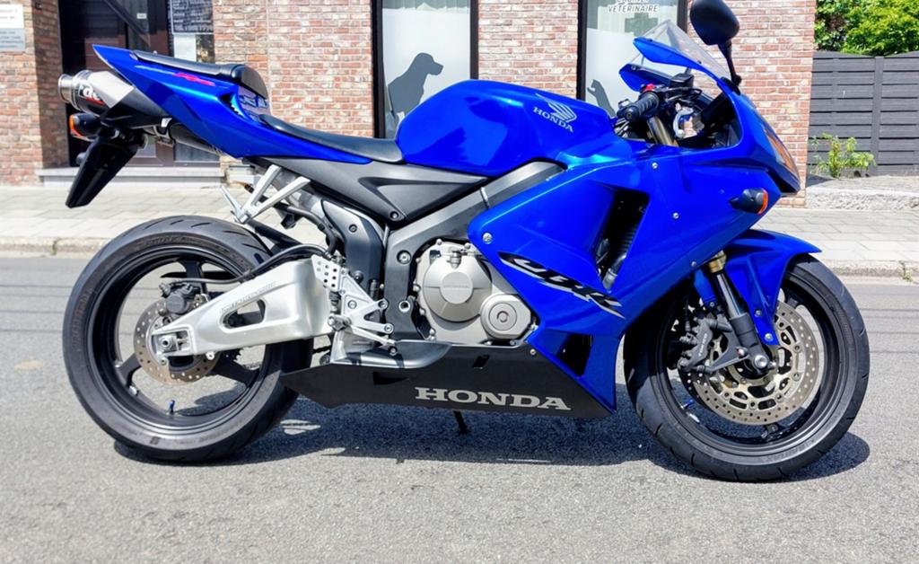 Honda CBR 600RR 2005 état Showroom !!, Motos, 599 cm³, Super Sport, Neuf, Particulier
