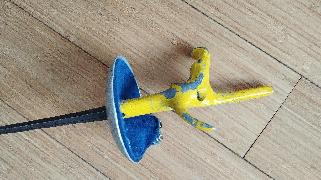 Le fleuret en escrime, Sport en Fitness, Vechtsporten en Zelfverdediging, Ophalen, Gebruikt, Schermen, Vechtsportmaterialen