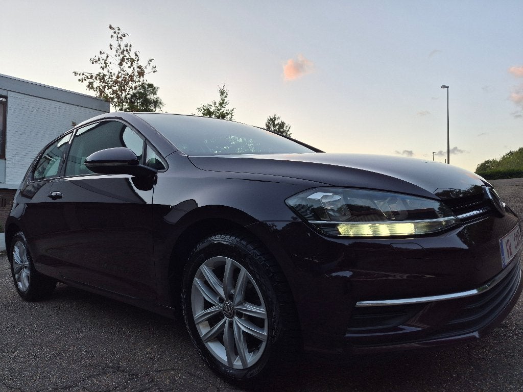 VW GOLF 7,5 - VEEL OPTIES+GARANTIE+GEKEURD, Auto's, Voorwielaandrijving, Dealer onderhouden, Stof, Zwart