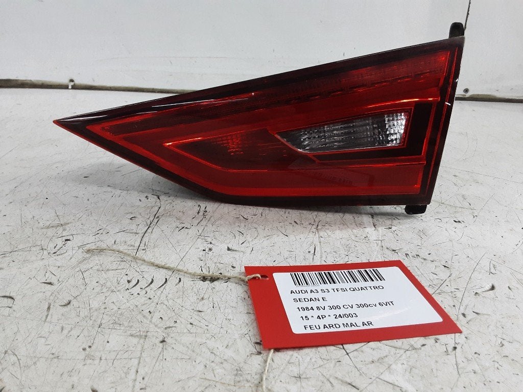 ACHTERLICHT RECHTS ACHTERKLEP Audi S3 Limousine (8VM / 8VS), Info@audi.de, Audi, Audi AG, Gebruikt