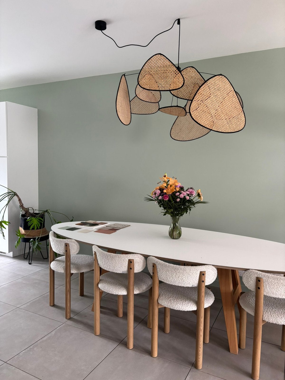Ovale design tafel multiplex - A-legs CC, Huis en Inrichting, Ophalen, Gebruikt, Overige materialen, 100 tot 150 cm