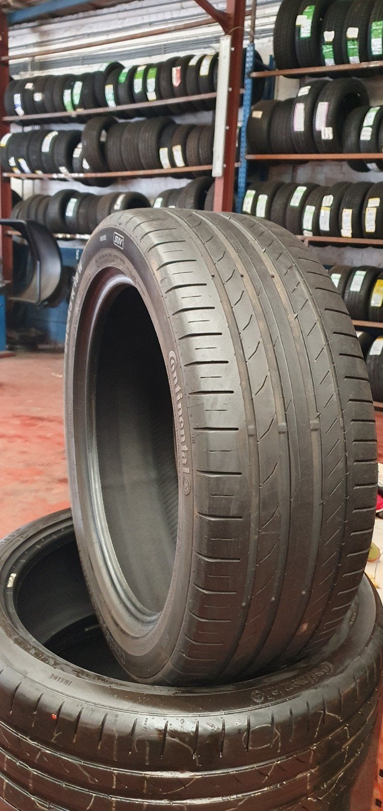 245/45R19 CONTINENTAL top qualité avec montage et équilibrag, Enlèvement