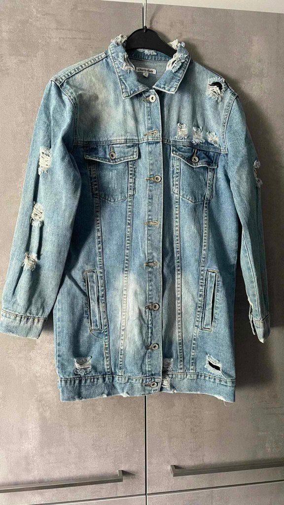 VESTE CHEMISE en jeans troué délavé bleu S, W28 - W29 (confection 36), Enlèvement ou Envoi, CHERRY KOKO, Comme neuf