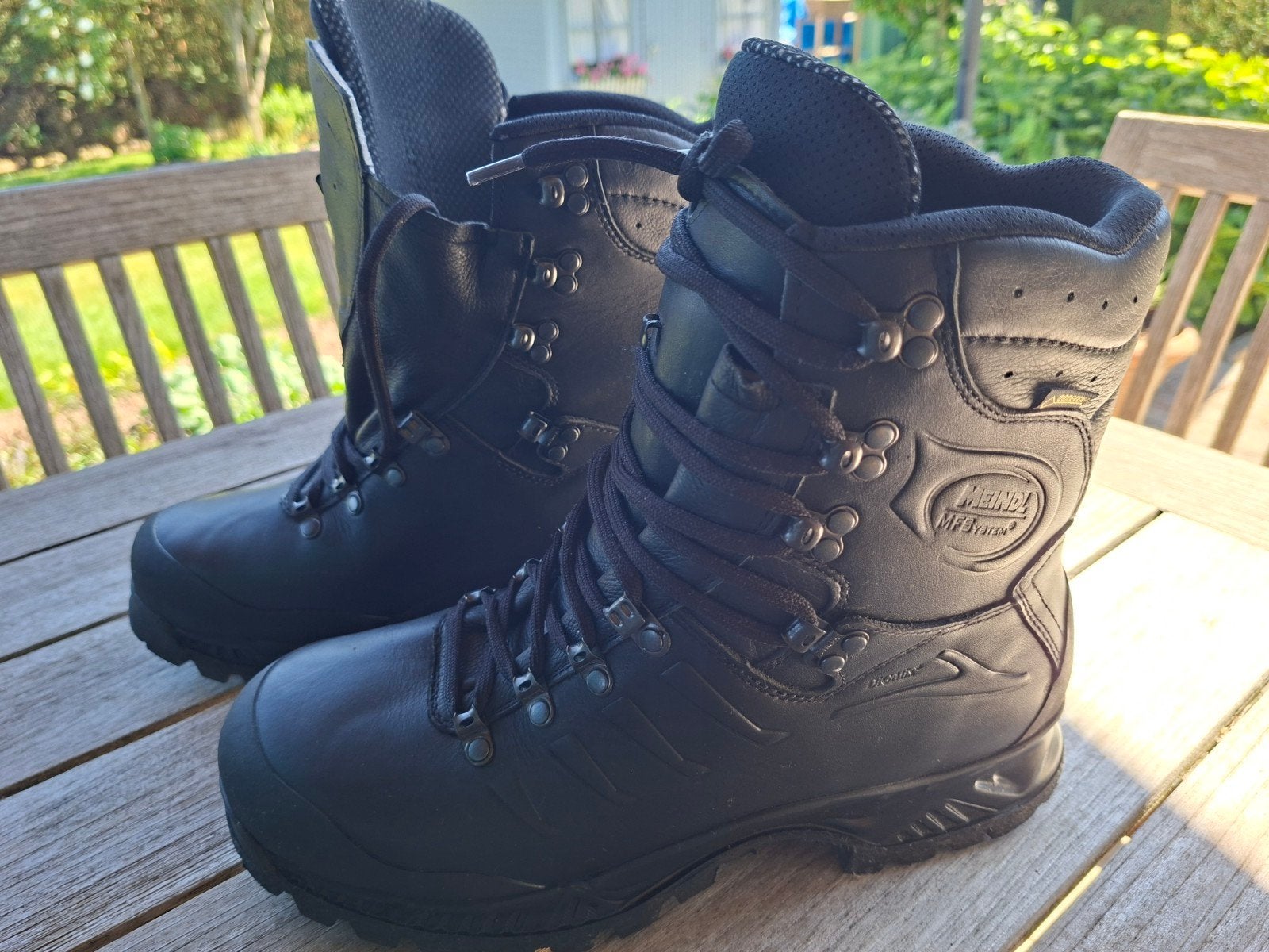 Chaussures de randonnée Meindl noires taille UK9.5/EU44, por, Enlèvement ou Envoi, Chaussures
