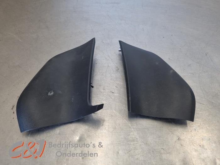 Divers en plastique d'un Ford Ranger, -, 3 mois de garantie, -, -