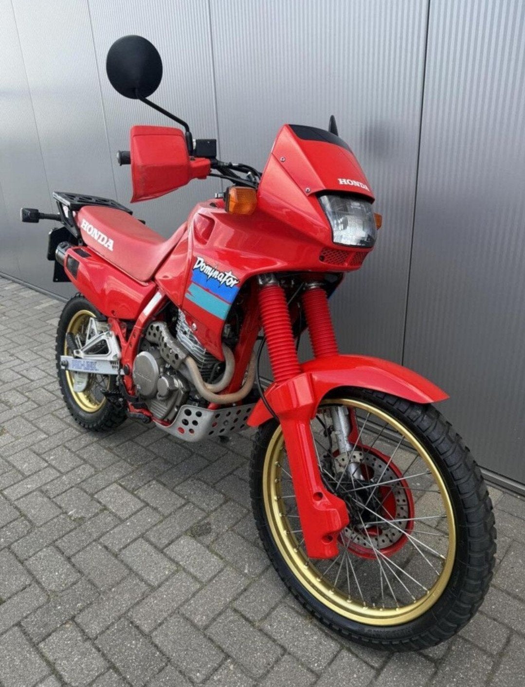 Honda NX 650 Dominator, Motoren, Particulier