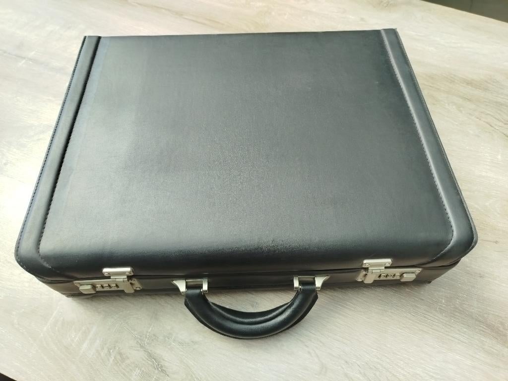 Mallette de bureau en cuir, Cuir, 30 à 40 cm, Comme neuf, Enlèvement