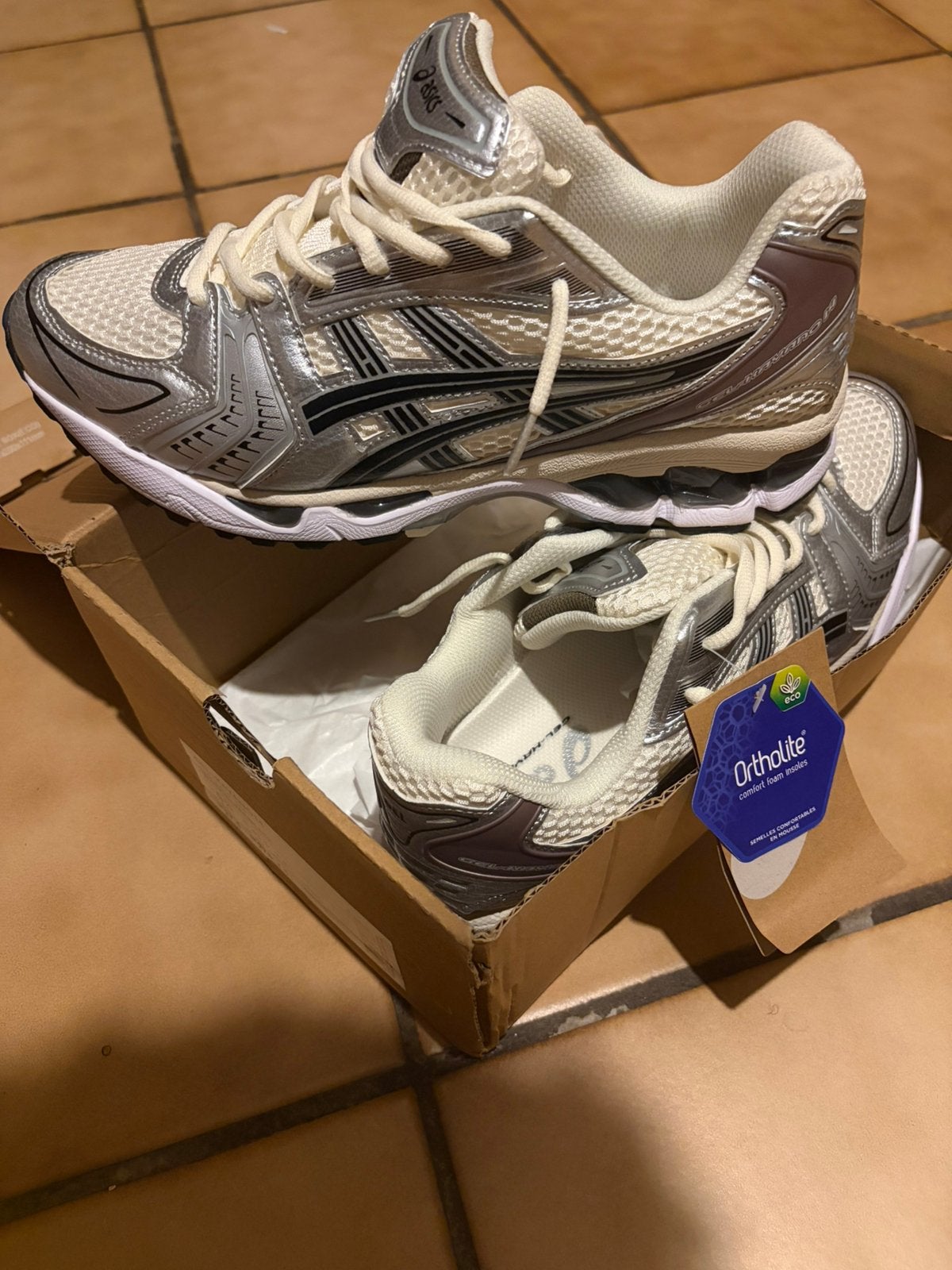 Asics Gel-kyano, Sport en Fitness, Loopsport en Atletiek, Ophalen of Verzenden, Zo goed als nieuw, Asics