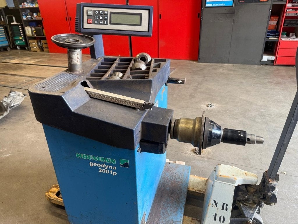 Hofmann Geodyna 3001P – Bandenbalanceermachine, Auto diversen, Ophalen