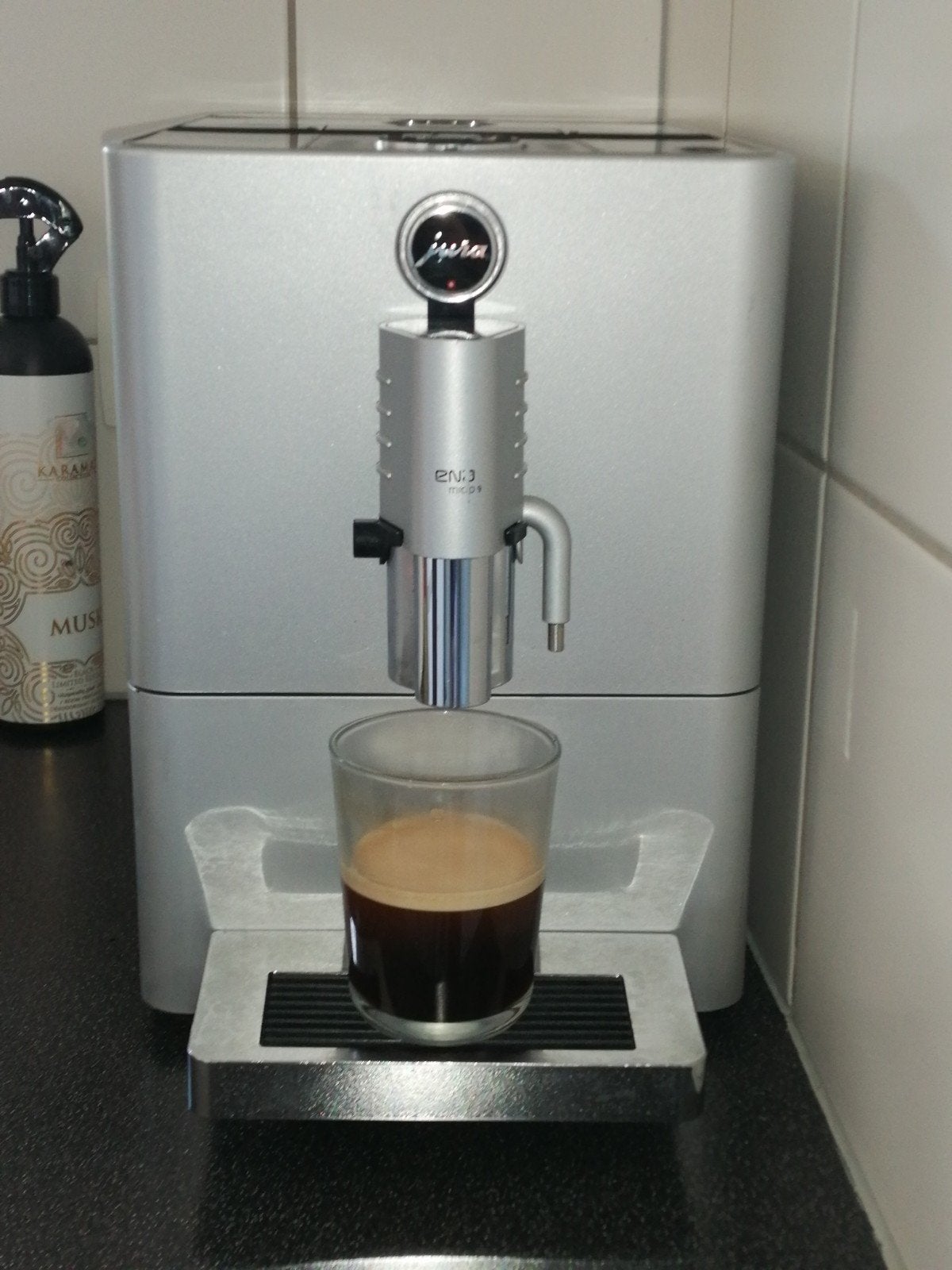 Jura ENA Micro 9 Volautomatische koffiemachine, Ophalen of Verzenden, Koffiemachine