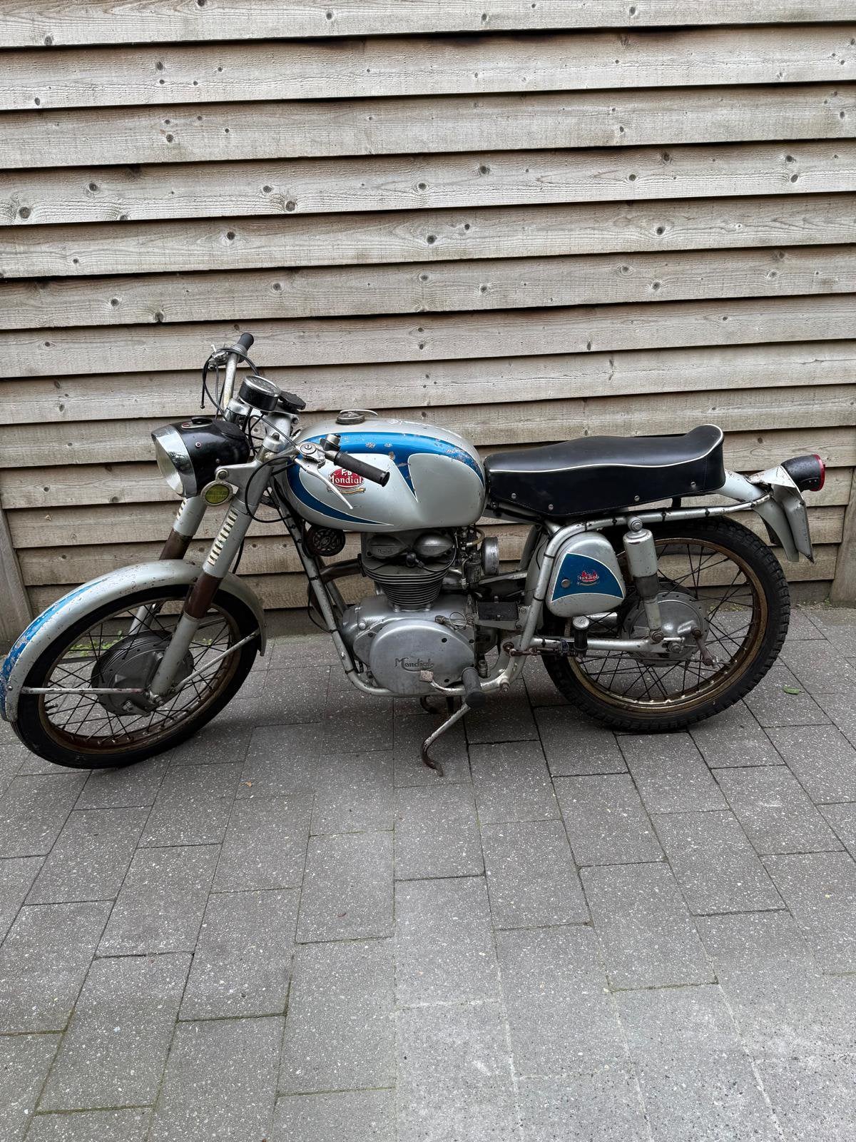 Mondial, Gilera, Rumi, Maserati, Motos, Sport