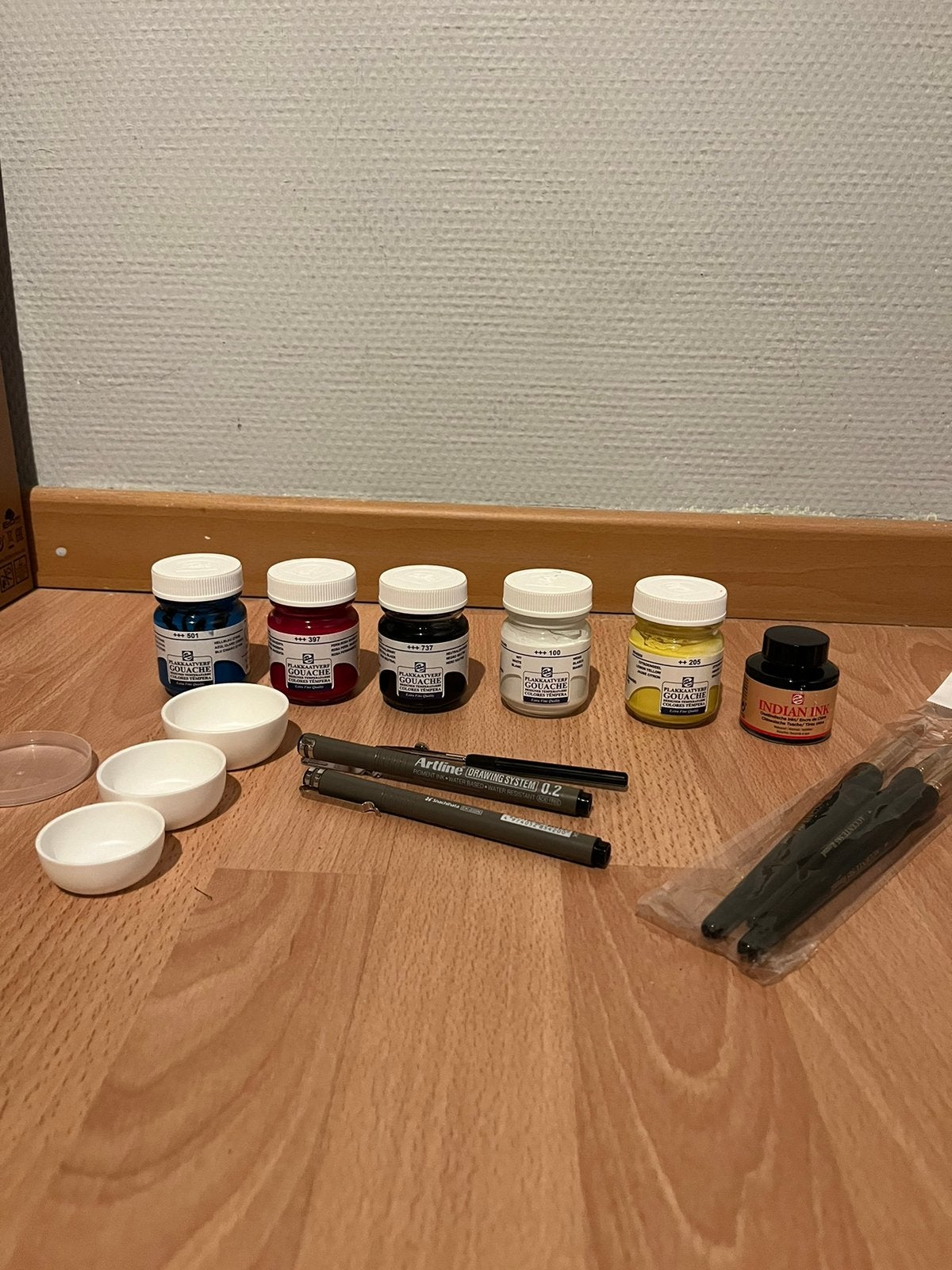 Complete teken- en schildermateriaal, Ophalen, Gebruikt