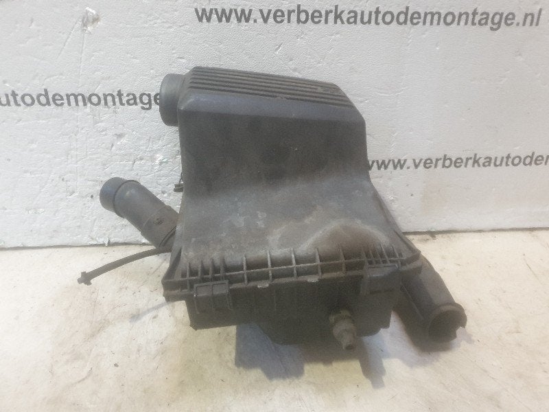 LUCHTFILTERHUIS Golf III Cabrio (1E) (1e0-129-607), Gebruikt, Volkswagen, Volkswagen AG, Kundenbetreuung@volkswagen.de