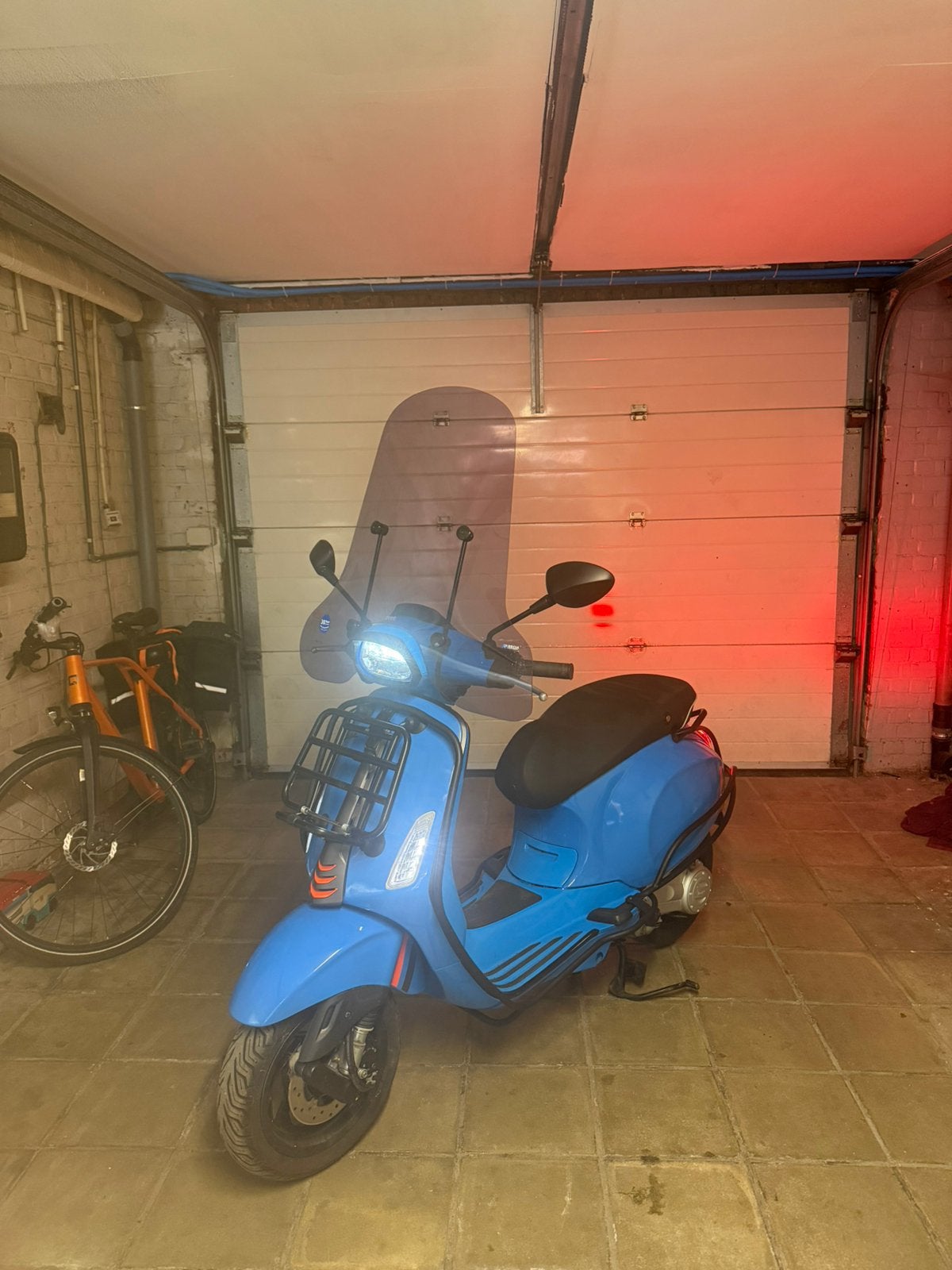Vespa Sprint B klasse, Fietsen en Brommers, Ophalen, Zo goed als nieuw, Vespa