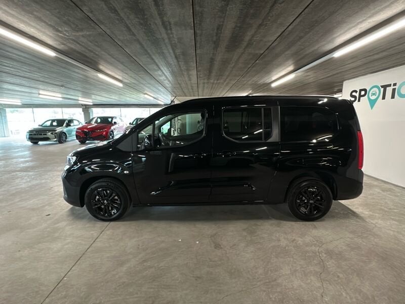 Fiat Doblo 7 ZITPL - AUT, Auto's, Automaat, Stof, 4 cilinders, Zwart