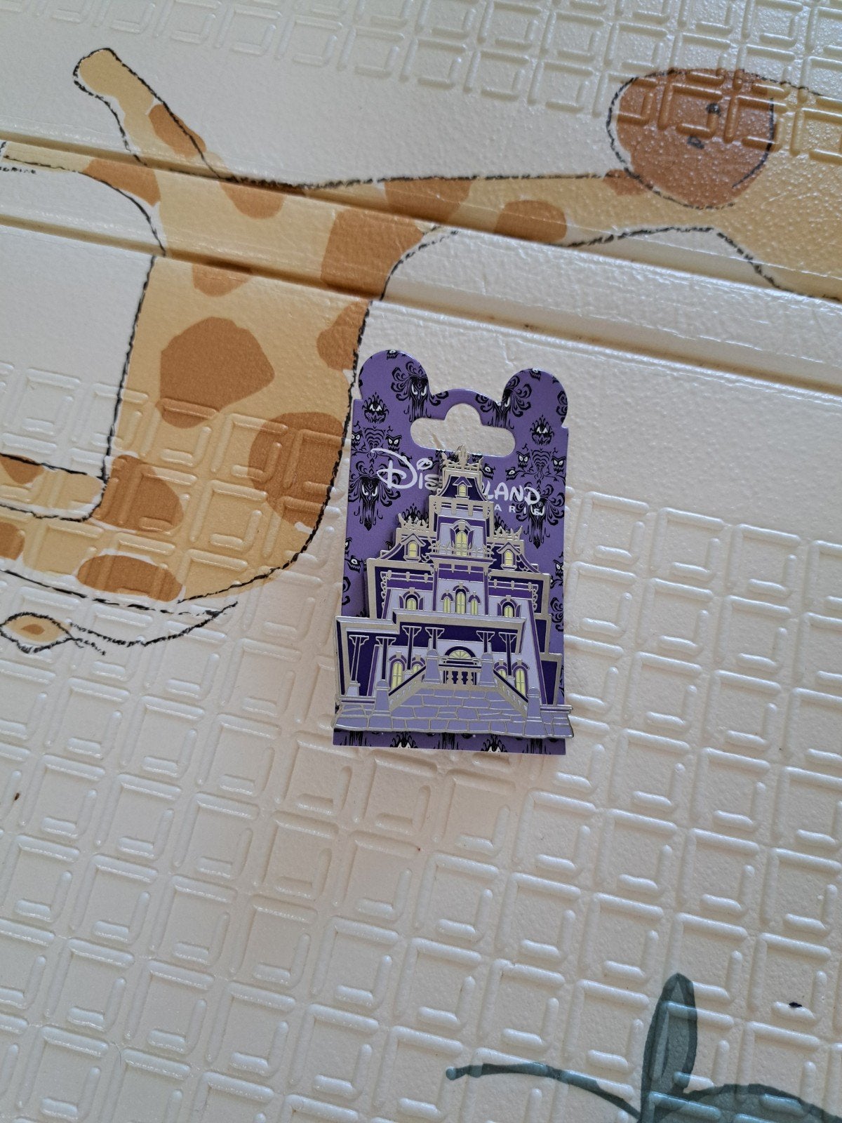 Pin's Phantom Manor, Collections, Enlèvement ou Envoi