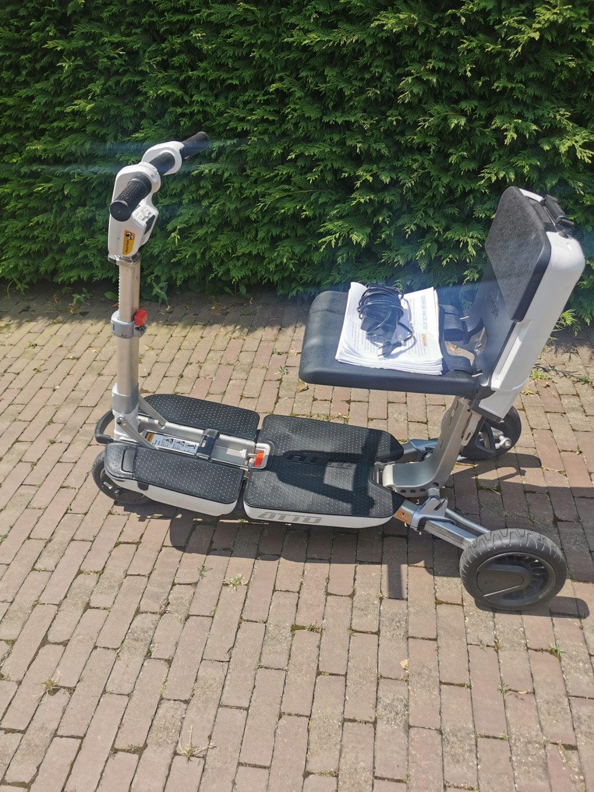 Atto Moving pliable, Enlèvement ou Envoi, Pliant, Comme neuf, Fauteuil roulant électrique