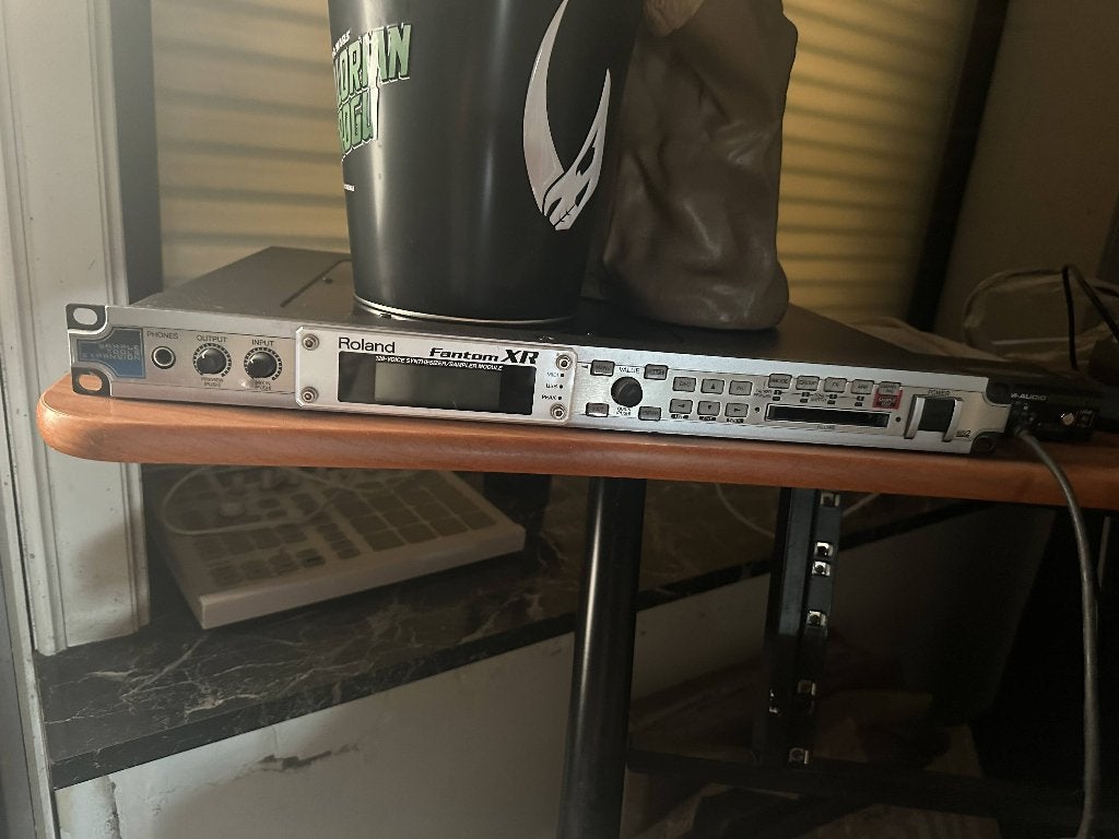 Roland Fantom XR, Musique & Instruments, Roland, Utilisé, Avec connexion MIDI, Enlèvement ou Envoi