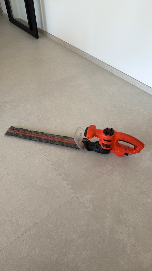 Taille haie Black + Decker, Jardin & Terrasse, Enlèvement, Utilisé