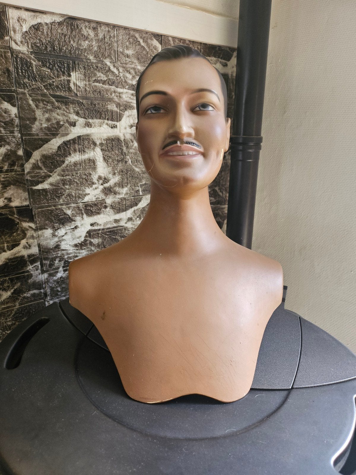 mannequin vintage 20-30, Enlèvement