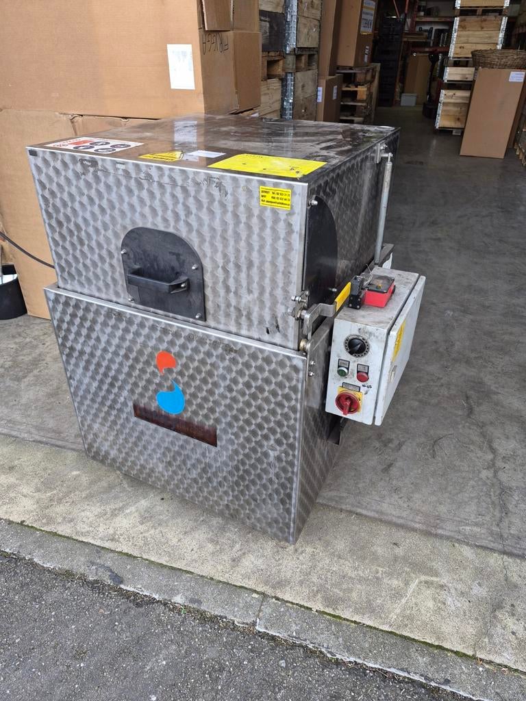 Reiniging machine Safety clean spray wasser, Enlèvement