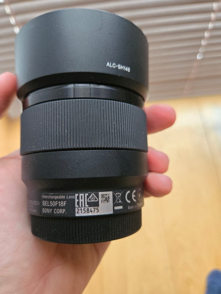 sony fe 1.8 50mm, Enlèvement, Comme neuf, Lentille standard