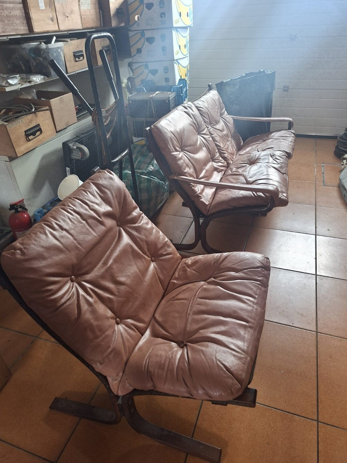 Sièges en cuir beige norvégien, Enlèvement