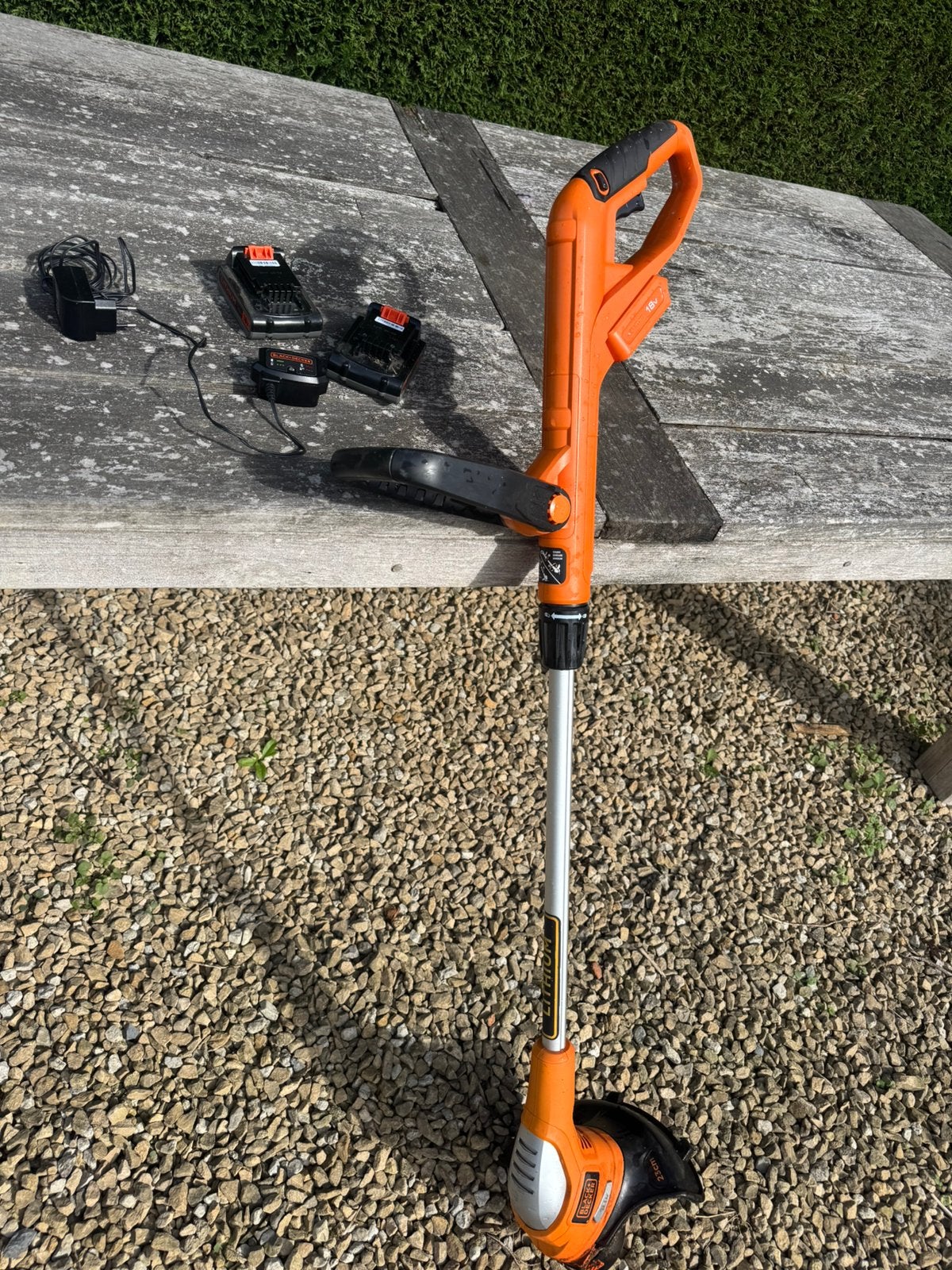 Tondeuse à gazon Black and Decker, Black&Dekker, Comme neuf, Enlèvement, 10 à 30 cm