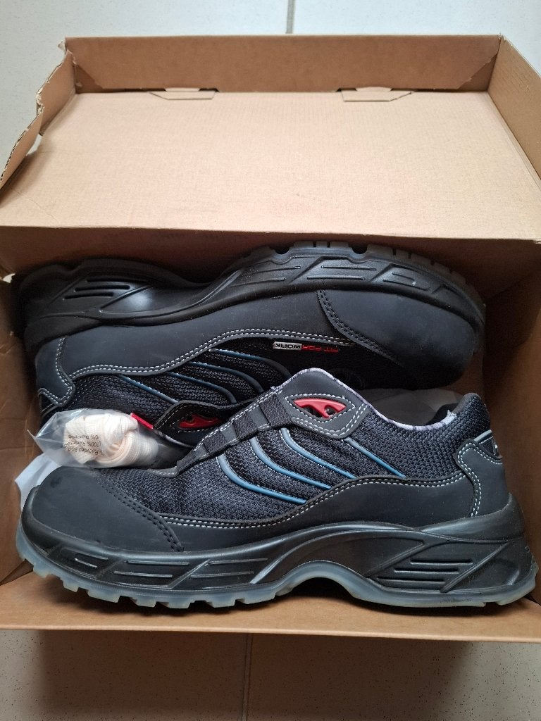 Veiligheidsschoenen HKS maat 43, Ophalen, Nieuw
