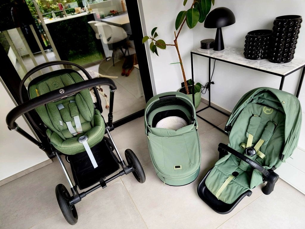 Poussette CYBEX trio Priam 4 + Siège auto + Nacelle, Enfants & Bébés, Poussettes & Combinaisons, Comme neuf, Poussette, Autres marques