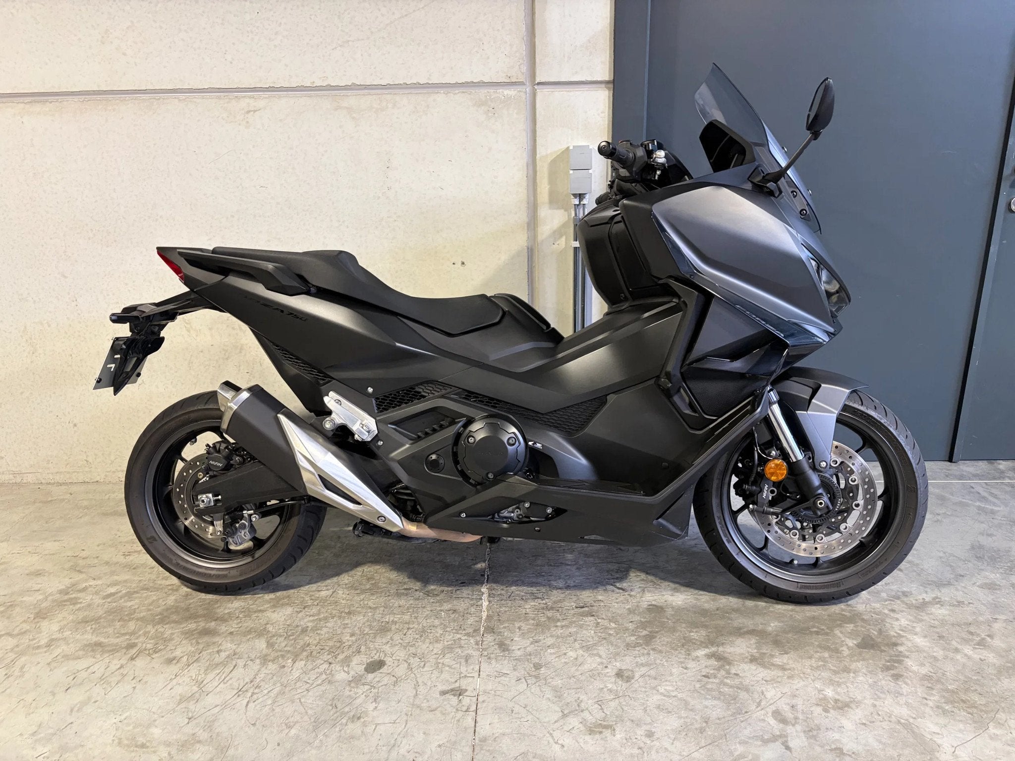 Honda Forza 750 nieuwste model met cruise controle en elektr, 750 cc, Scooter, Bedrijf, Meer dan 35 kW