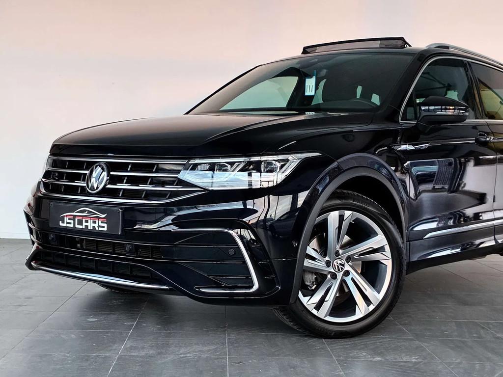 Volkswagen Tiguan 1.5 TSI R-LINE-1ERPRO-COCKPIT-T.O-CARPLAY-, Automaat, Stof, 4 cilinders, Zwart