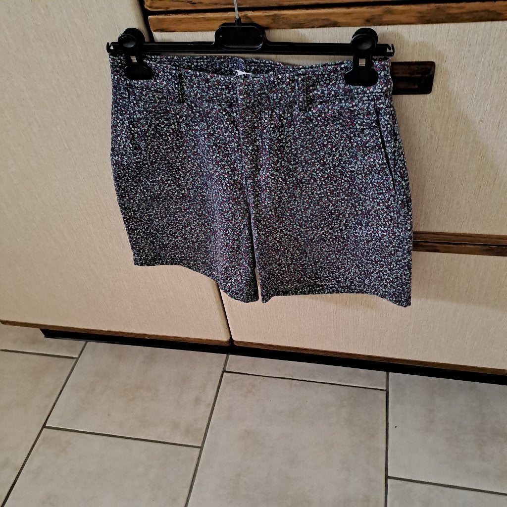 Short à fleurs, ESPRIT, Taille 38/40 (M), Enlèvement ou Envoi, Comme neuf